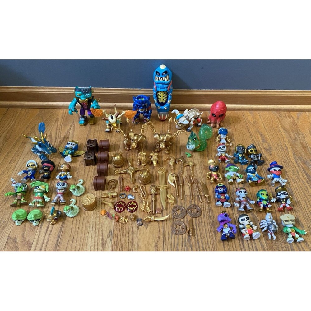 Treasure X Dragons Gold Accessories Weapons Parts Action Figures Huge Lot 88